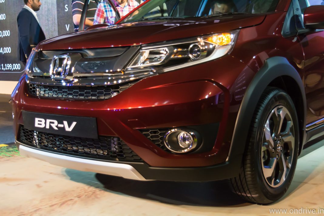 Honda BR-V - Compact SUV Launched For Rs. 8.75 Lakh